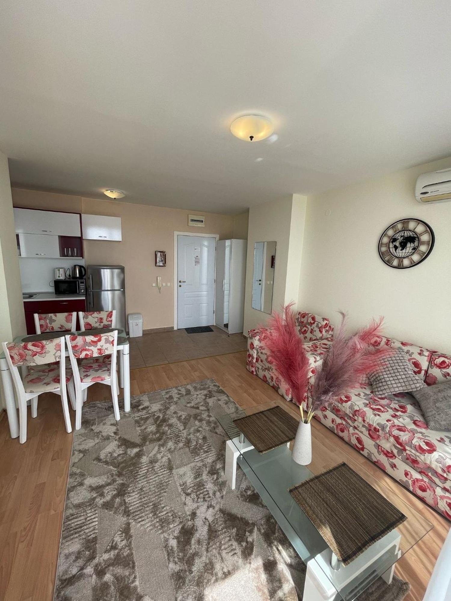 Grand Resort - Imperial Crown Fort Club - Prestige Apartments エレニテ 部屋 写真