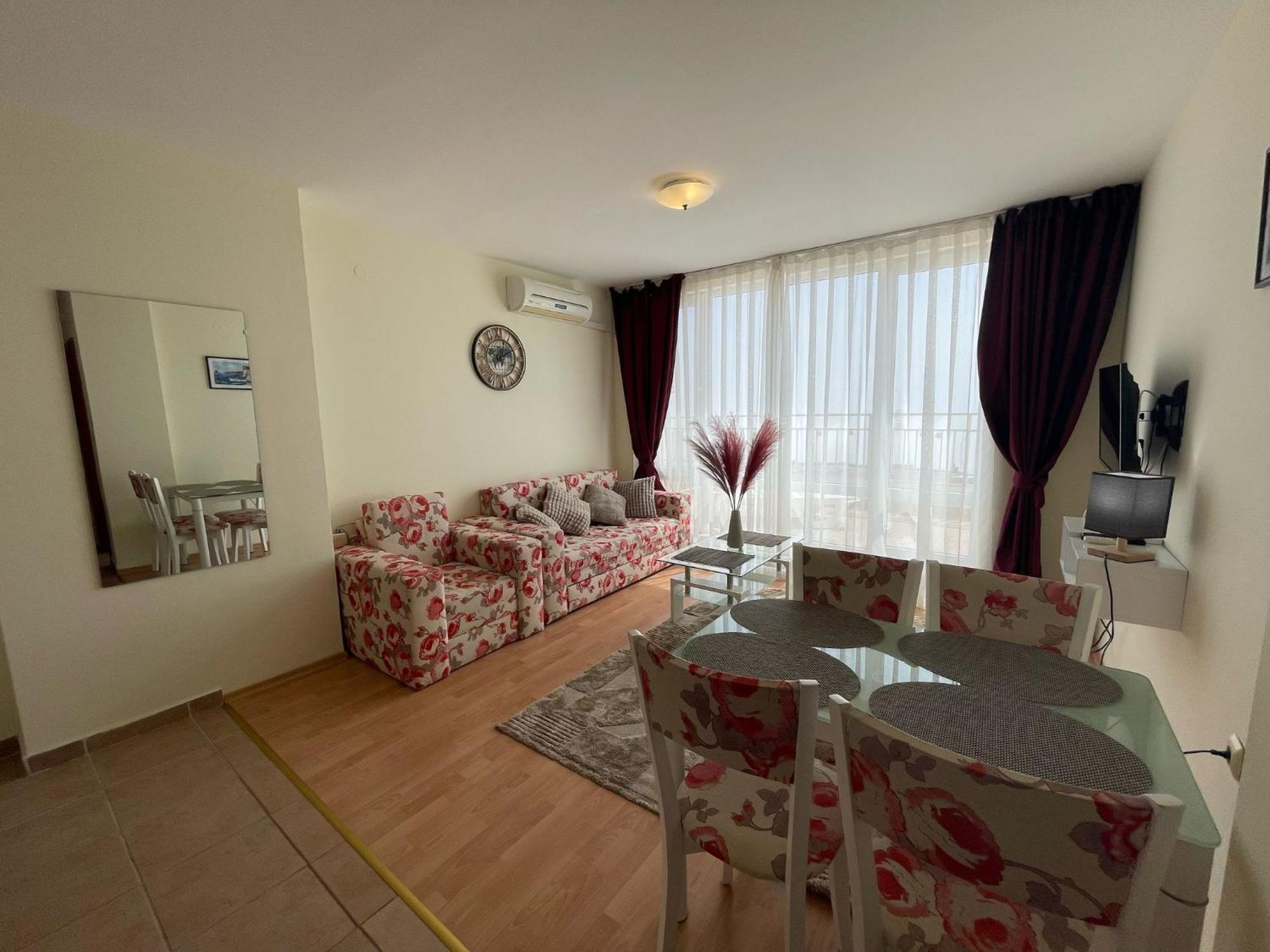 Grand Resort - Imperial Crown Fort Club - Prestige Apartments エレニテ 部屋 写真